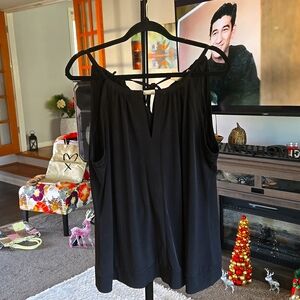 Miss Tina Solid Black Sleeveless Top     ⭐️✨️PRE LOVED  ⭐️✨️
